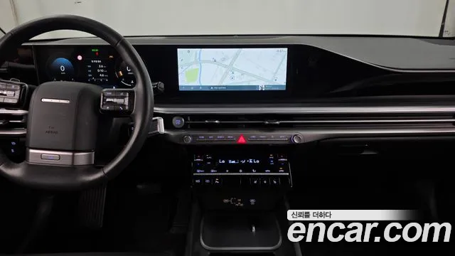 Hyundai Grandeur Grandeur (GN7) 2.5 Бензин 2WD — Фото автомобиля 14