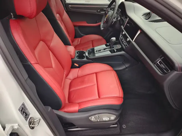 Porsche Macan — Фото автомобиля 11