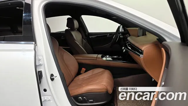 Genesis G80 Бензин 2.5 турбо AWD — Фото автомобиля 24