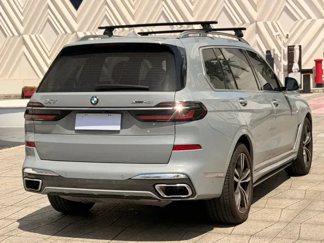 BMW X7 — Фото автомобиля 6