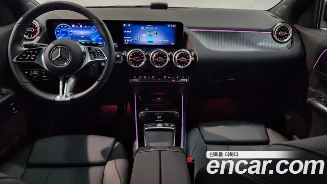 Mercedes-Benz EQA — Фото автомобиля 7