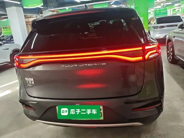 BYD Tang — Фото автомобиля 5
