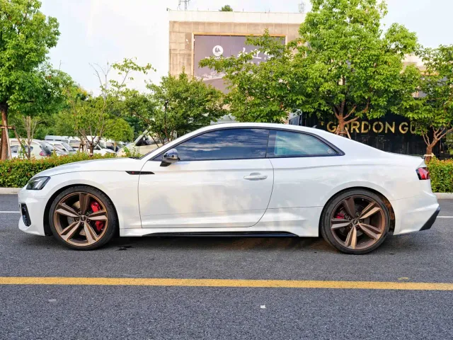 Audi RS 5 — Фото автомобиля 3