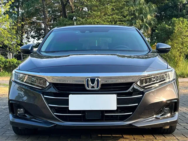 Honda Accord — Фото автомобиля 2