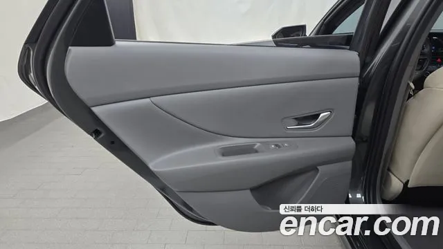 Hyundai AVANTE Avante (CN7) — Фото автомобиля 25