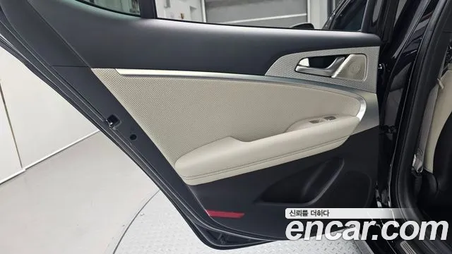 Genesis G70 — Фото автомобиля 22