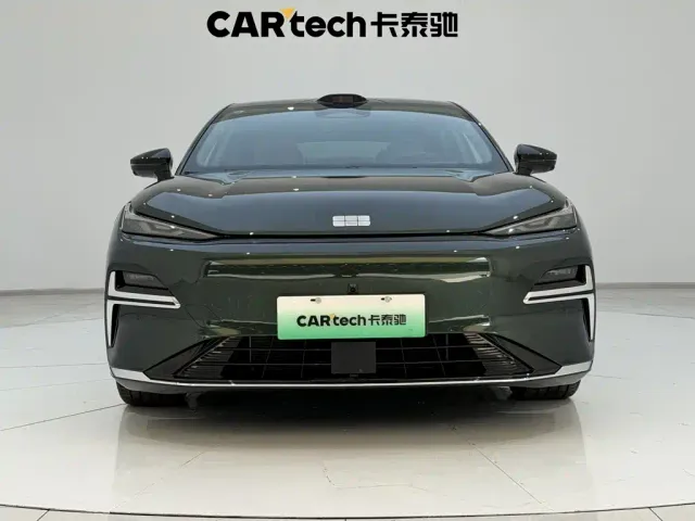 Geely Galaxy Xingyao 8 — Фото автомобиля 3