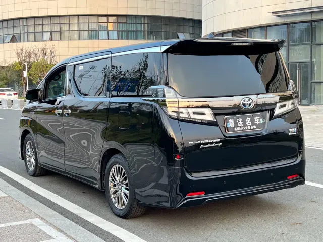 Toyota Vellfire — Фото автомобиля 6
