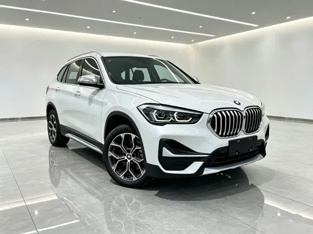 BMW BMW X1 2022 sDrive20Li Premium — Фото автомобиля 3