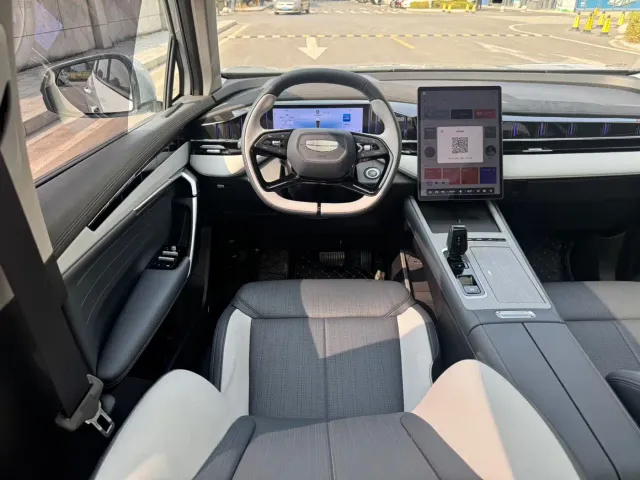 Geely Boyue L — Фото автомобиля 13