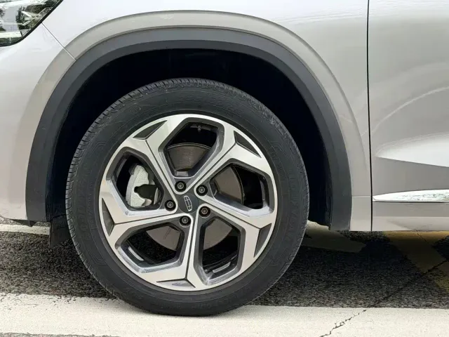 Geely Xingyue L — Фото автомобиля 6