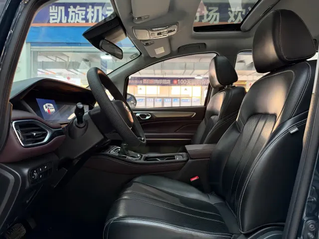 GAC Trumpchi M6 — Фото автомобиля 7