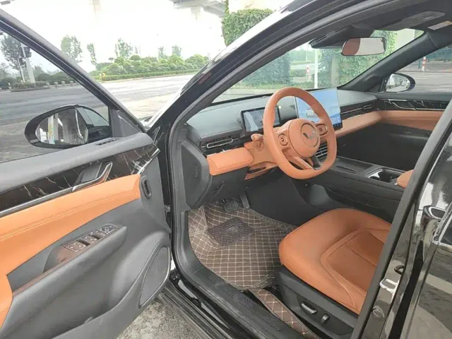 Wuling Starlight — Фото автомобиля 15