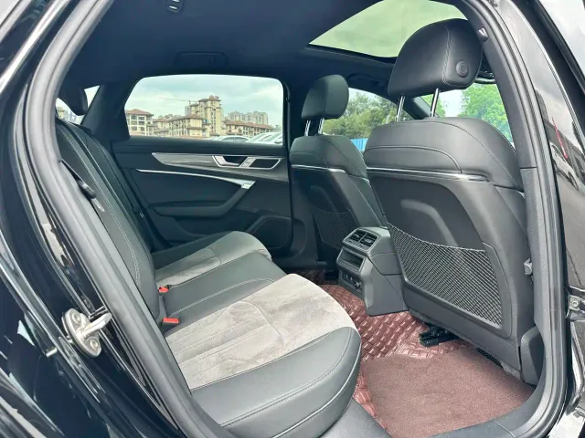 Audi A6L — Фото автомобиля 8