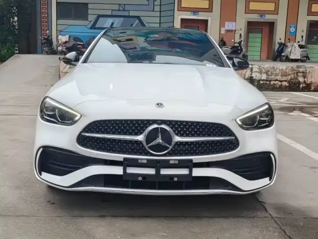 Mercedes-Benz C-Class — Фото автомобиля 2
