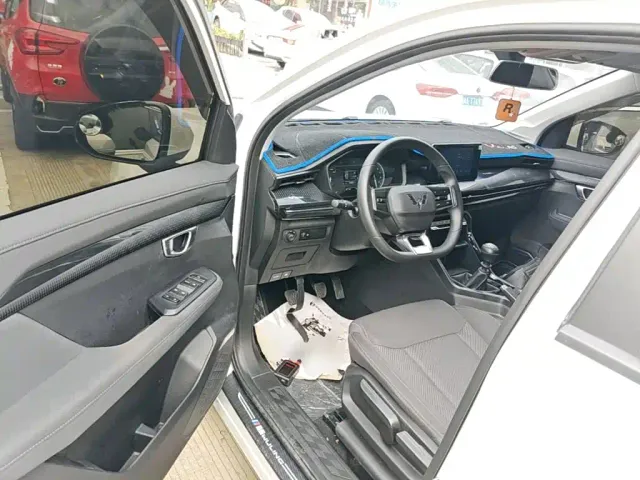 Wuling Asta — Фото автомобиля 15
