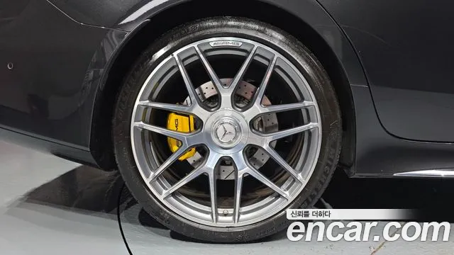 Mercedes-Benz AMG GT 4 двери 43 4MATIC+ Dynamic — Фото автомобиля 5