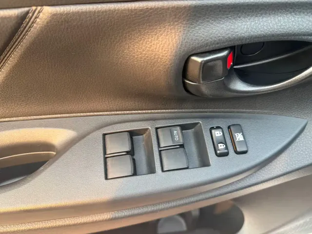 Toyota Vios — Фото автомобиля 12