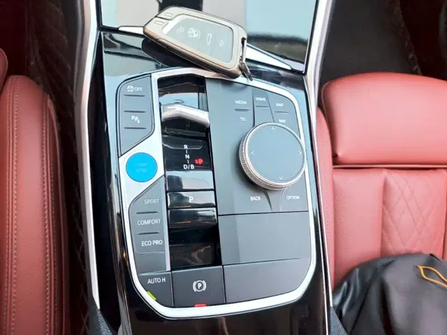 BMW i3 — Фото автомобиля 13