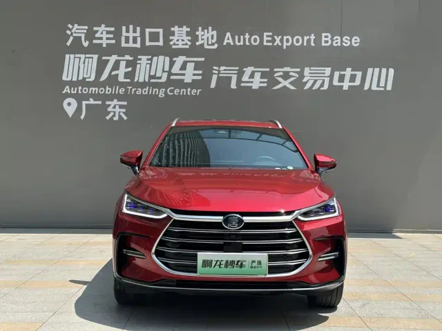 BYD Tang — Фото автомобиля 2
