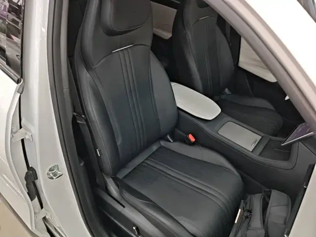 Geely Galaxy L7 — Фото автомобиля 24
