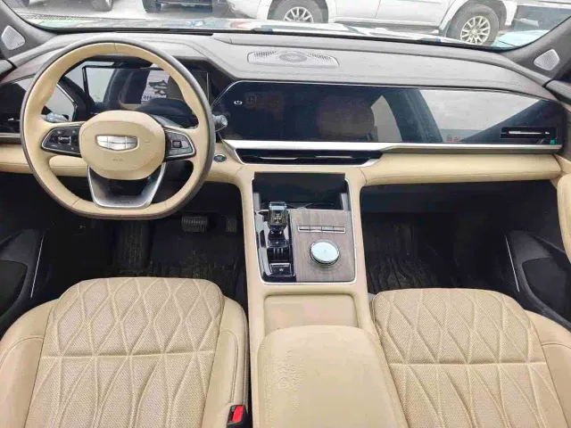 Geely Xingyue L — Фото автомобиля 4