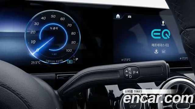 Mercedes-Benz EQA — Фото автомобиля 9