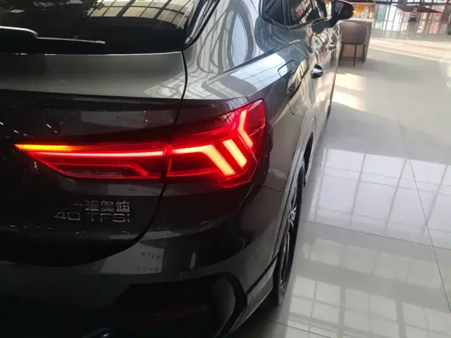 Audi Q3 Sportback — Фото автомобиля 7