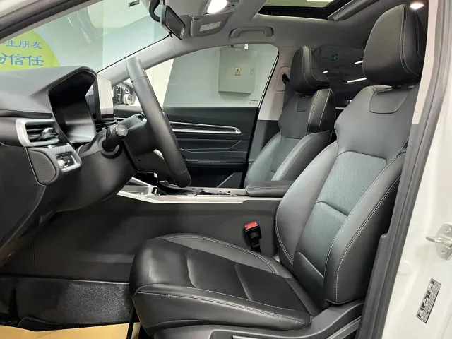 Geely Emgrand — Фото автомобиля 10