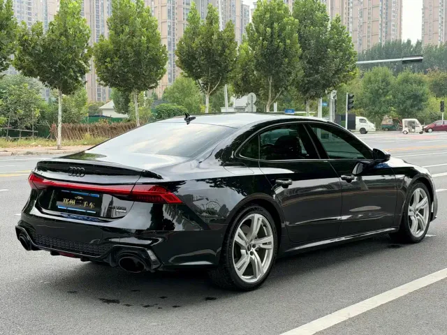 Audi A7L — Фото автомобиля 7