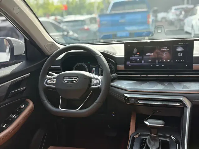 Geely Vision X6 — Фото автомобиля 9