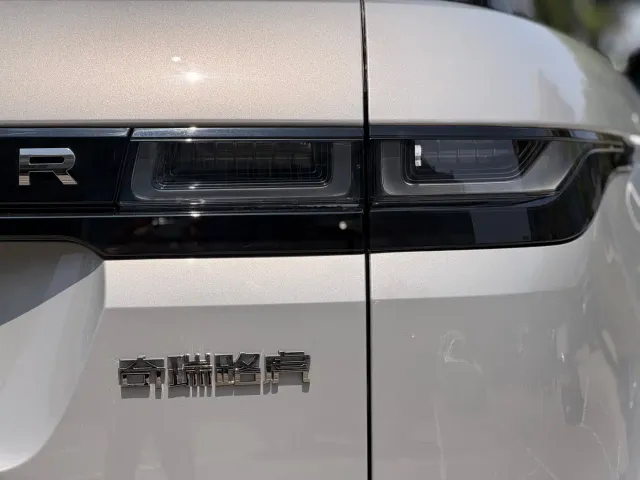 Land Rover Range Rover Evoque — Фото автомобиля 27