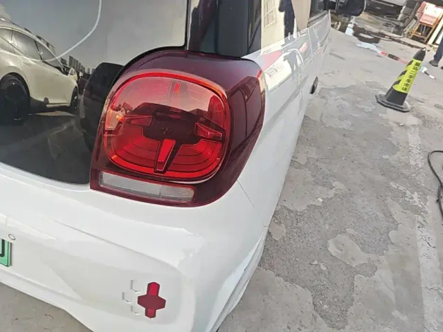 Roewe Clever — Фото автомобиля 7