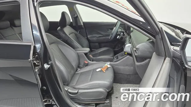 Hyundai Kona — Фото автомобиля 16