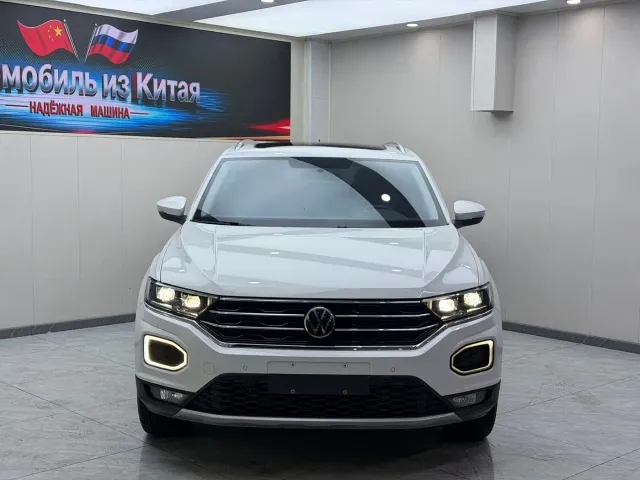 Volkswagen T-Roc — Фото автомобиля 2