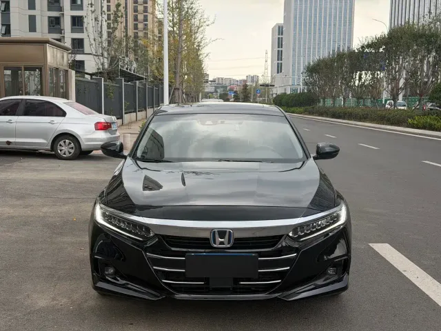 Honda Accord — Фото автомобиля 2