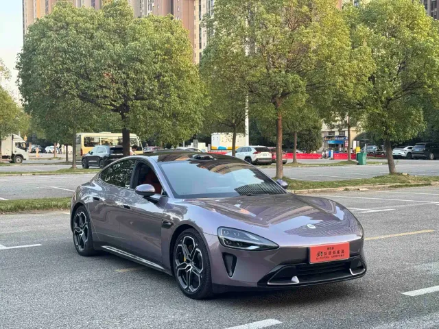 Xiaomi SU7 — Фото автомобиля 3