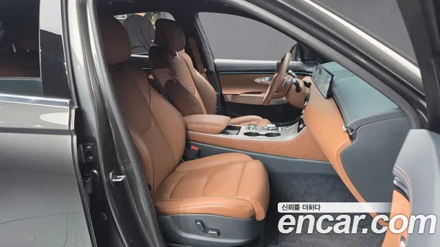 Genesis GV70 — Фото автомобиля 11