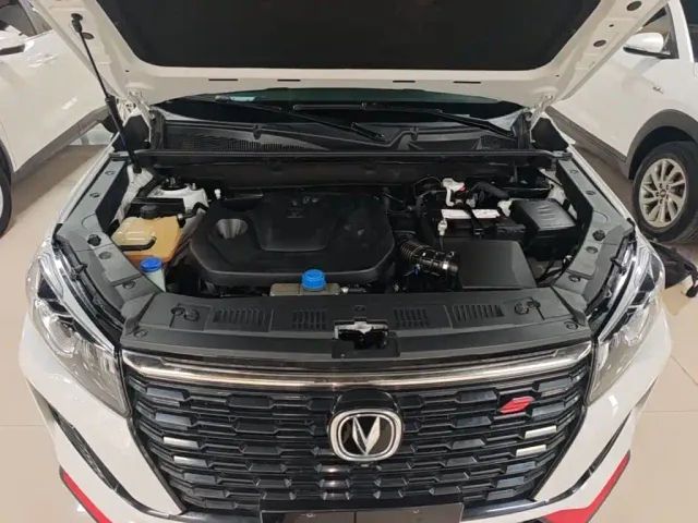 Changan CS75 — Фото автомобиля 19