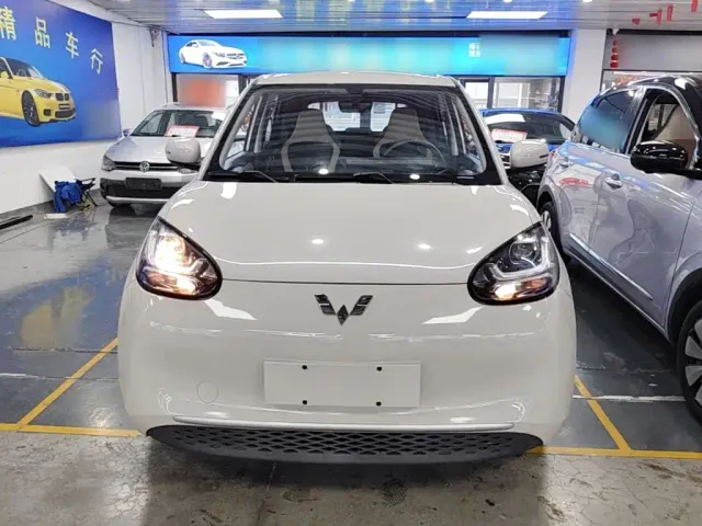 Wuling Bingo — Фото автомобиля 2