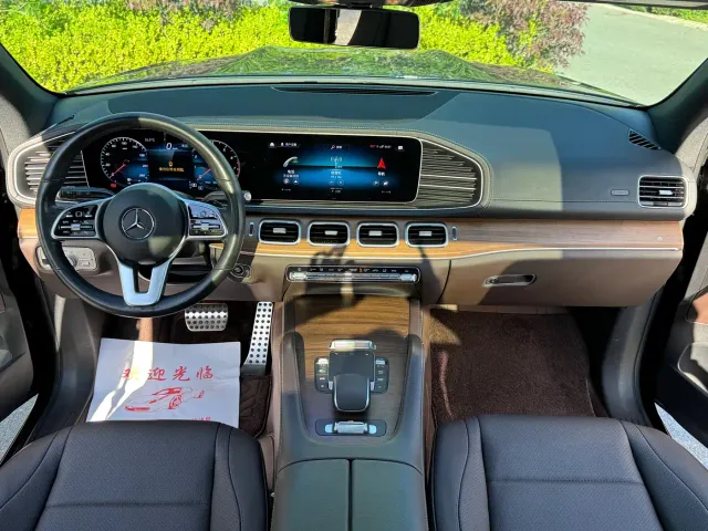 Mercedes-Benz GLS-Class — Фото автомобиля 8
