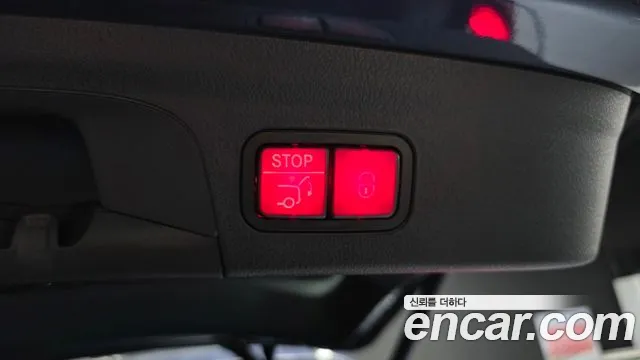 Mercedes-Benz GLE-Class — Фото автомобиля 13