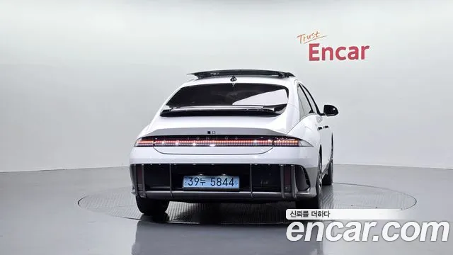 Hyundai Ioniq6 Long Range AWD — Фото автомобиля 4