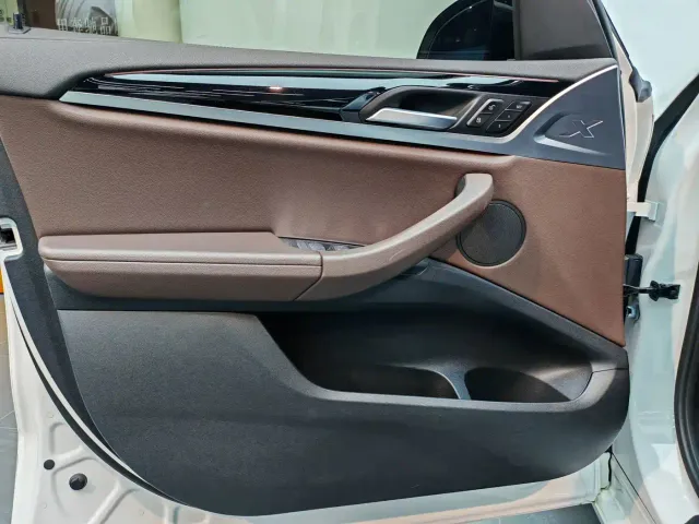BMW X3 — Фото автомобиля 7