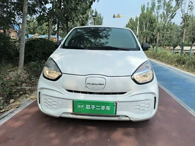 Roewe Clever — Фото автомобиля 2