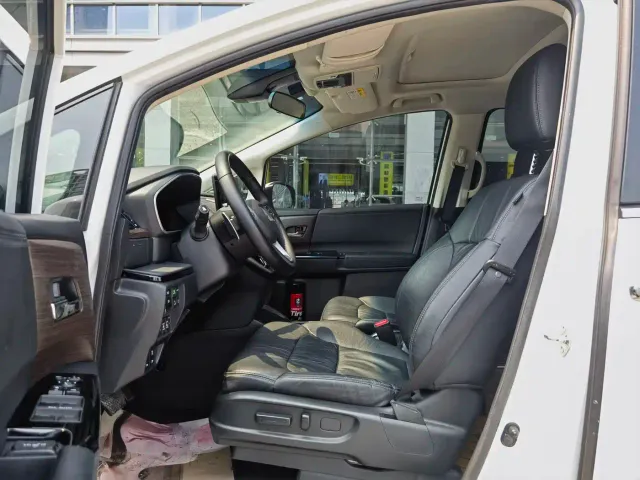 Honda Odyssey — Фото автомобиля 9