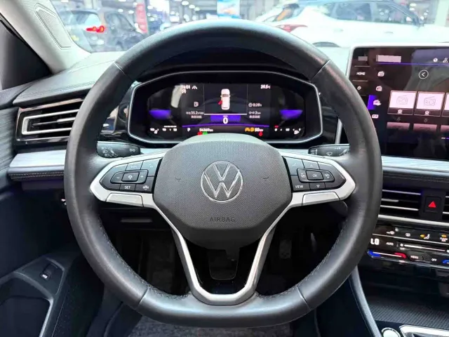 Volkswagen Sagitar — Фото автомобиля 10