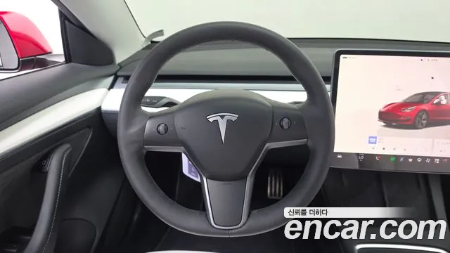 Tesla Model 3 — Фото автомобиля 13