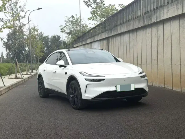 Onvo L60 — Фото автомобиля 3