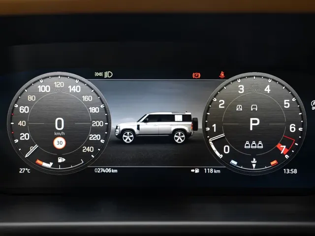 Land Rover Defender — Фото автомобиля 15